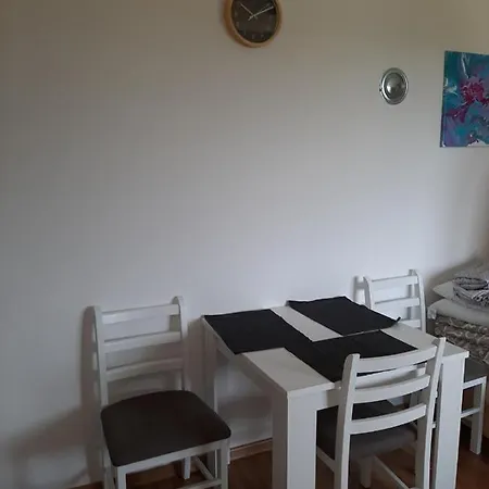 Apartment Narcis Polje 3 *